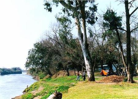 La costa del Parque Sarmiento (clickear para agrandar la imagen).